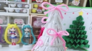 Cách làm cây thông Noel mini bằng giấy vệ sinh
